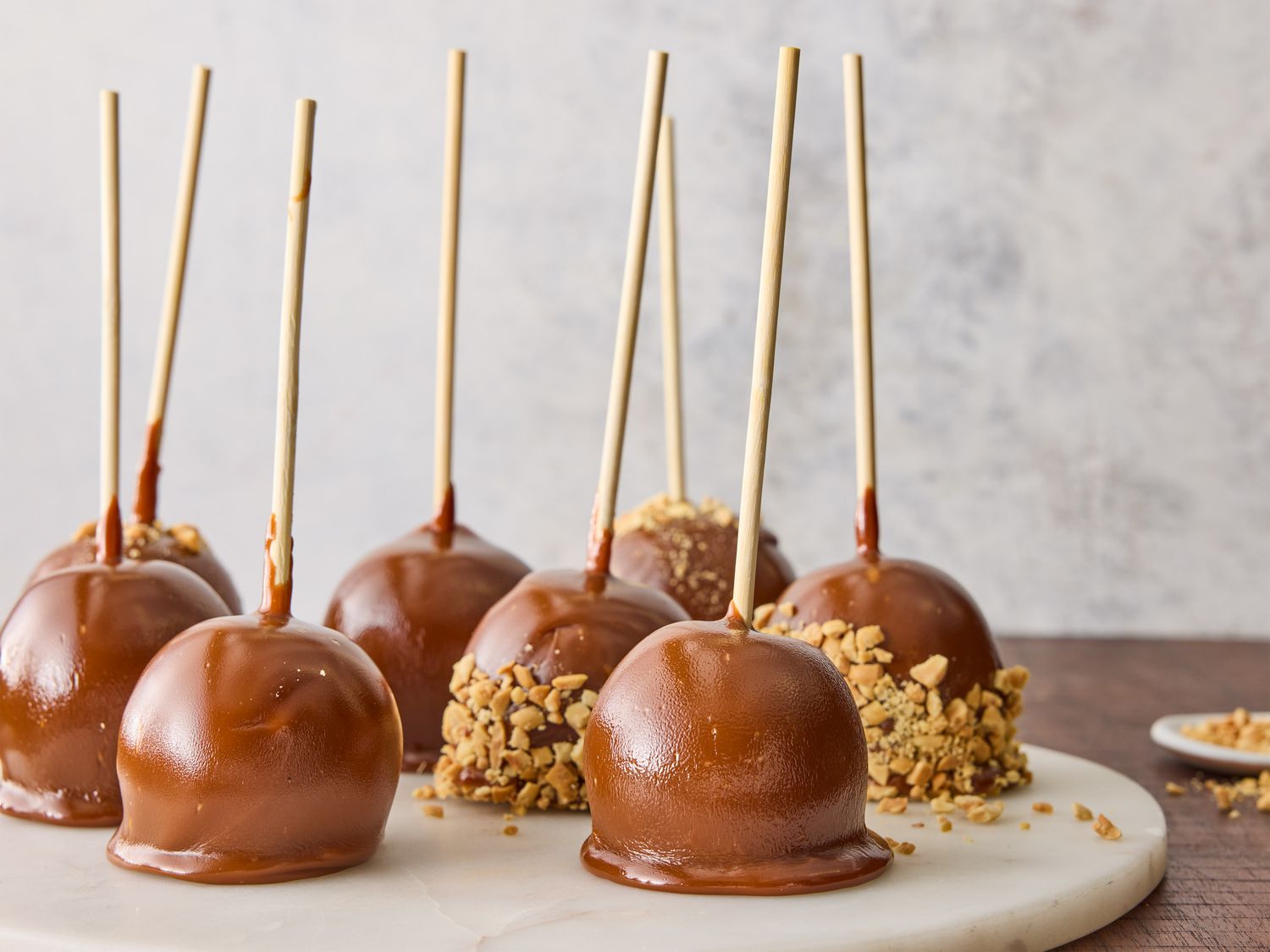Delicious Caramel Apples with Toppings