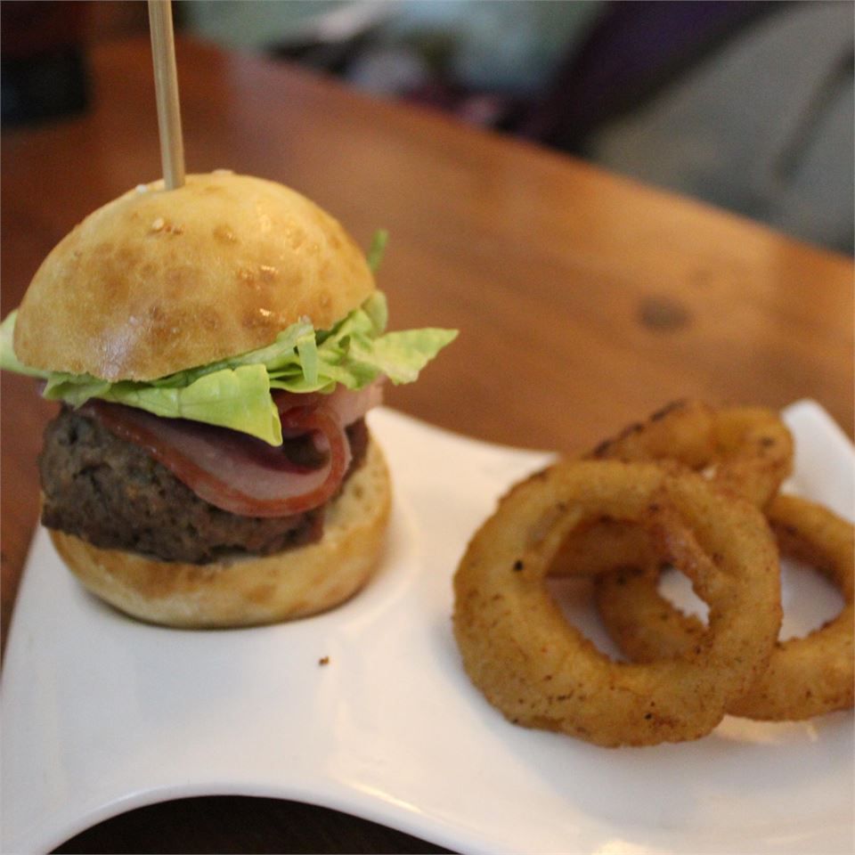 Dijon Pub Burgers