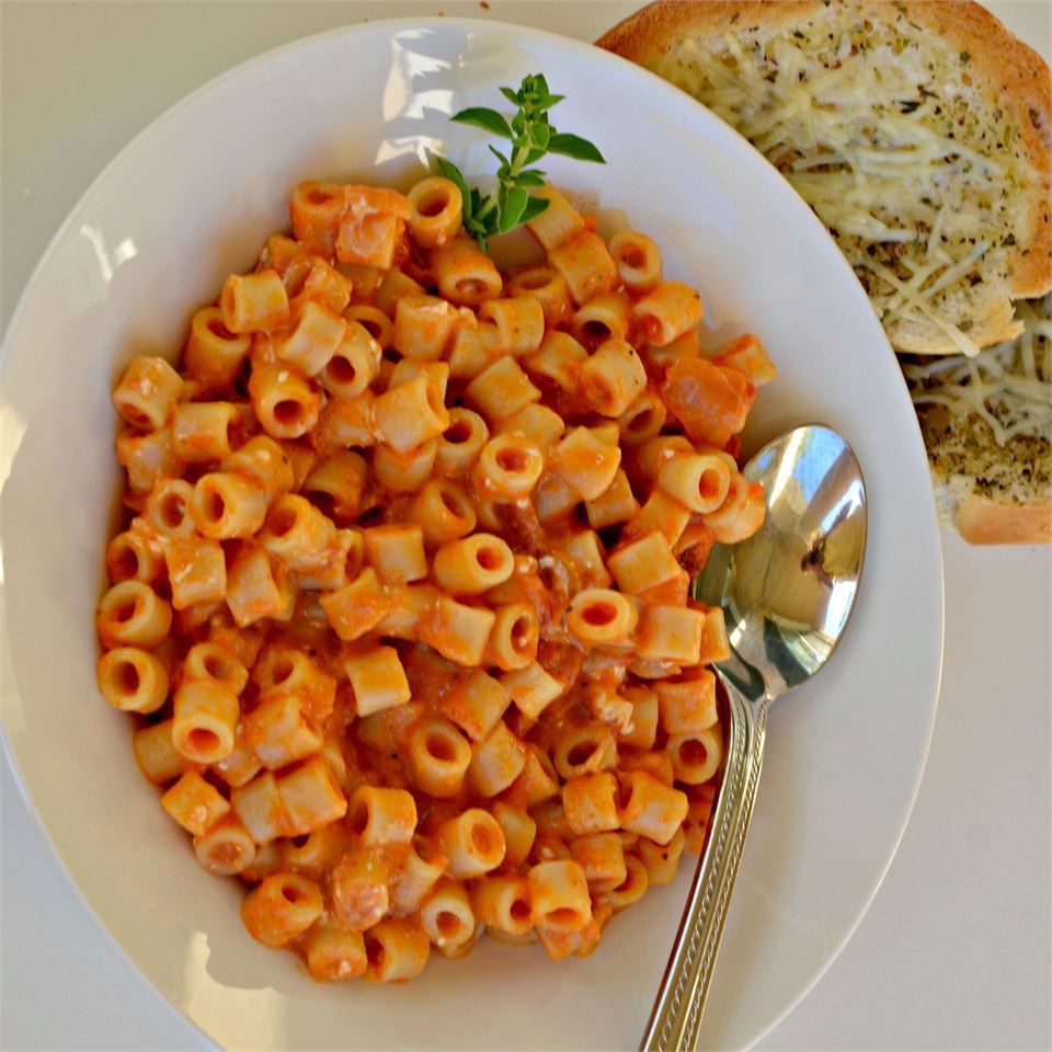 Ditalini Pasta with Goat Cheese and Roasted Tomatoes