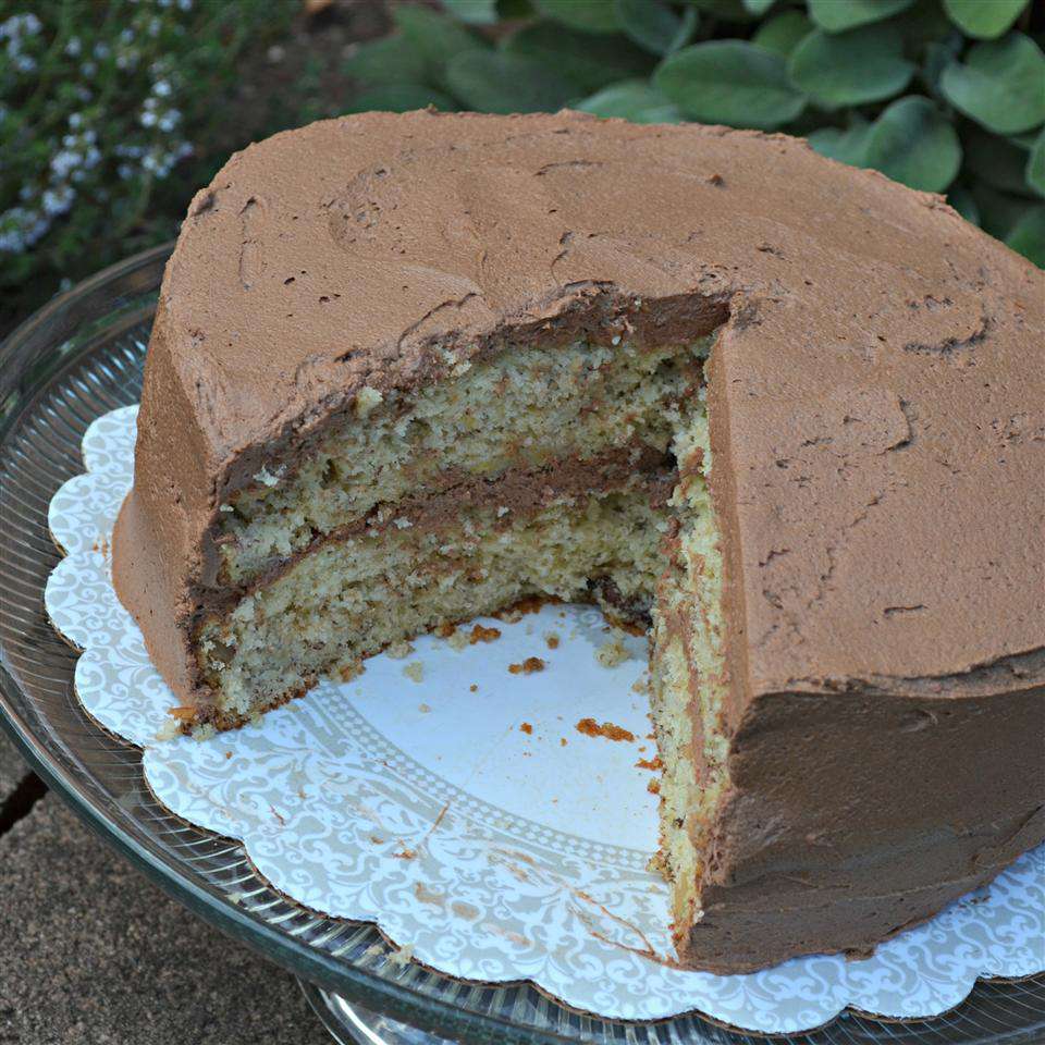 Easy Banana Nut Cake