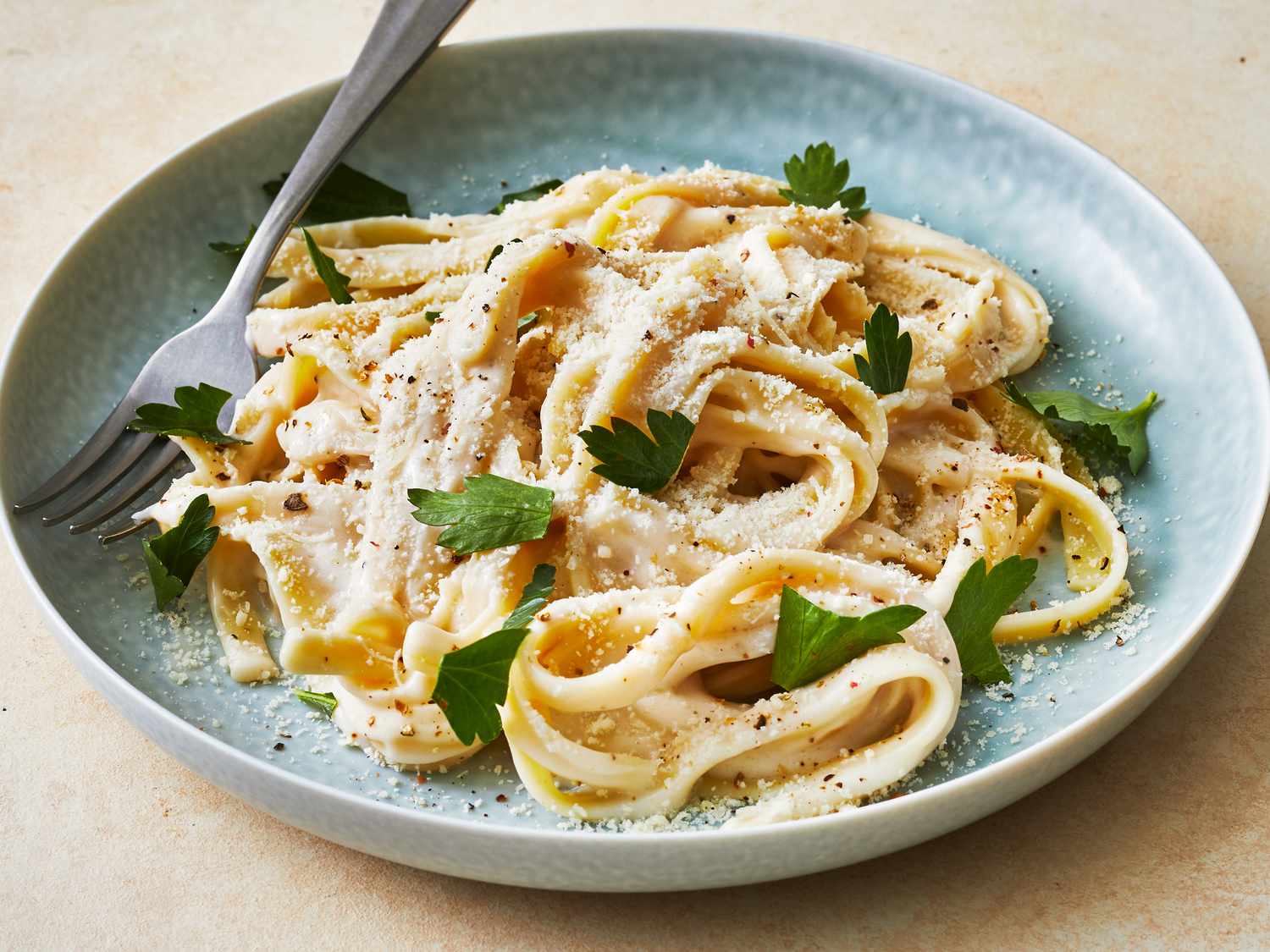 Easy Creamy Alfredo Sauce