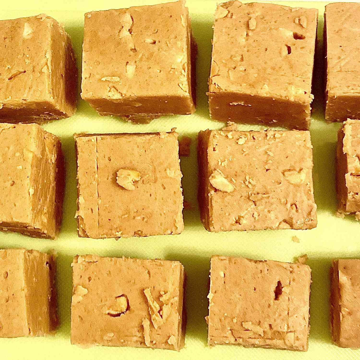 Easy Peanut Butter Microwave Fudge