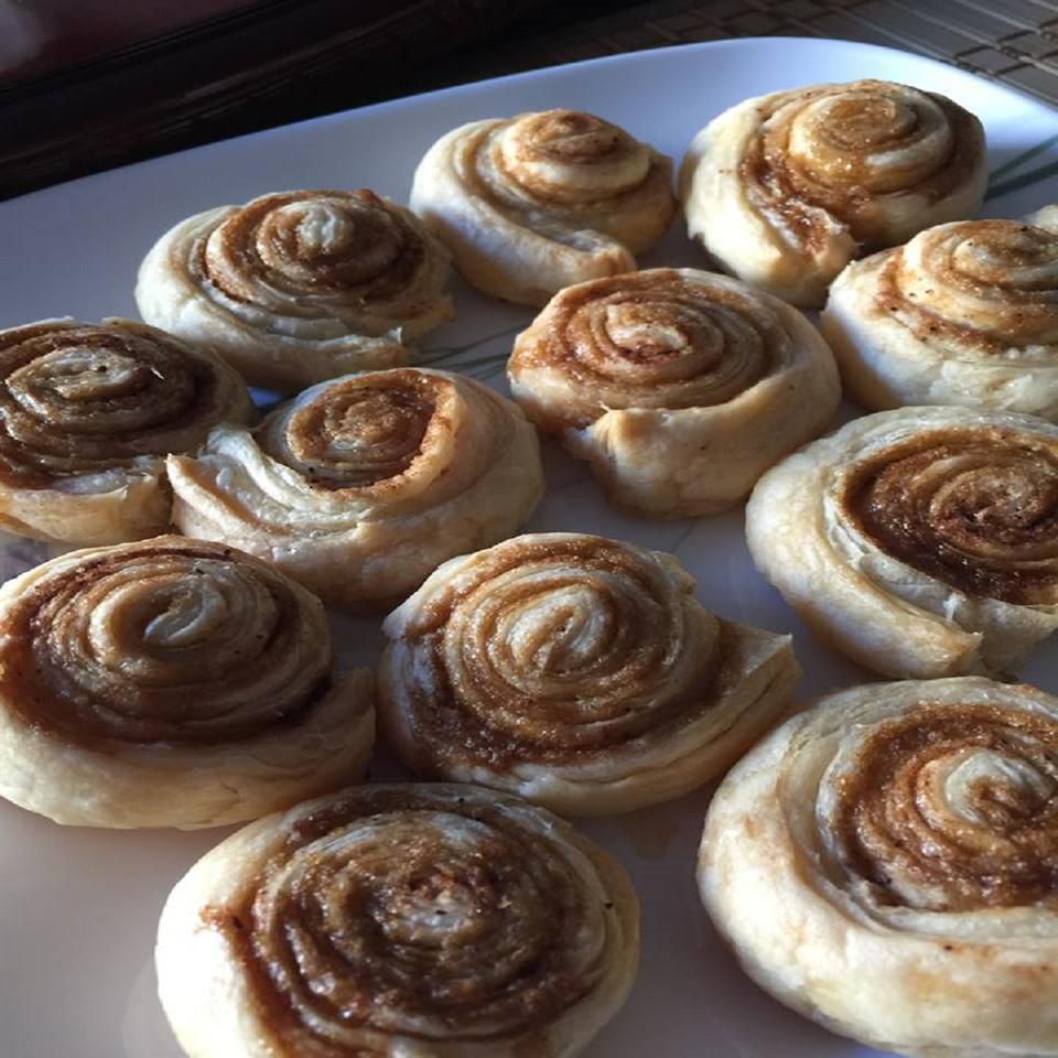 Easy Puff Pastry Cinnamon Rolls