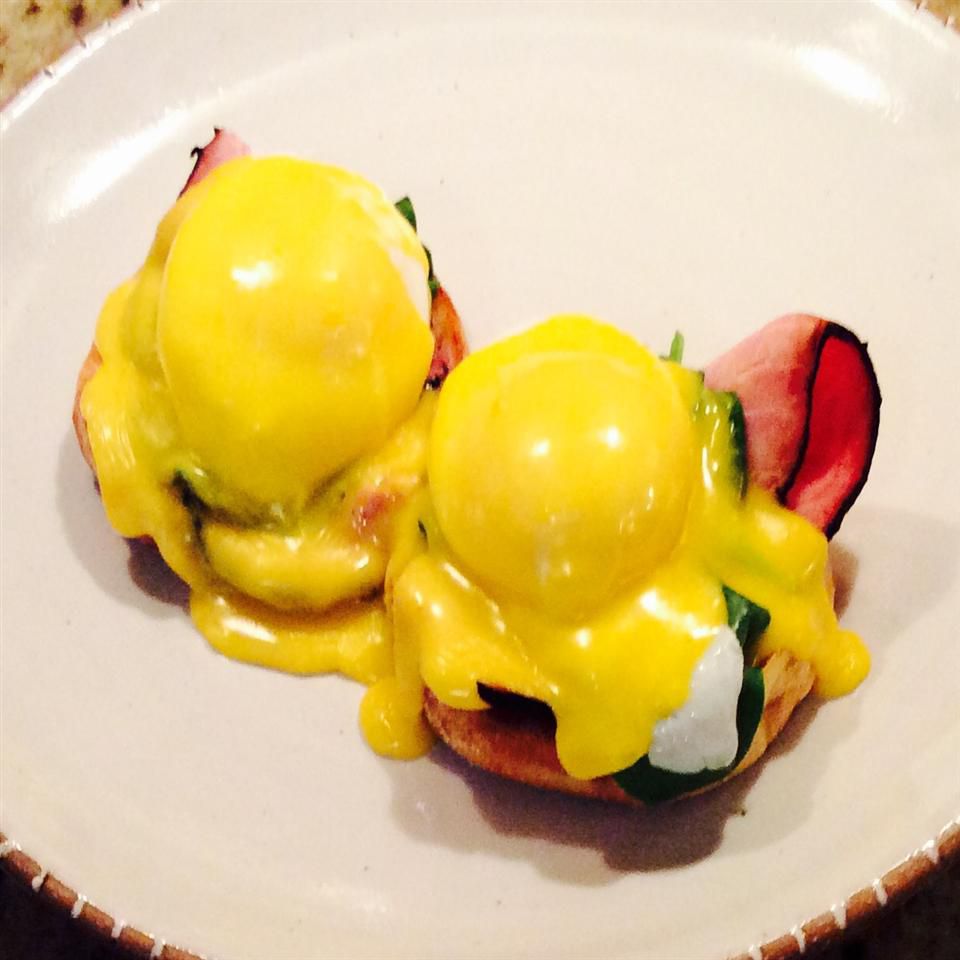 Eggs Florentine Benedict
