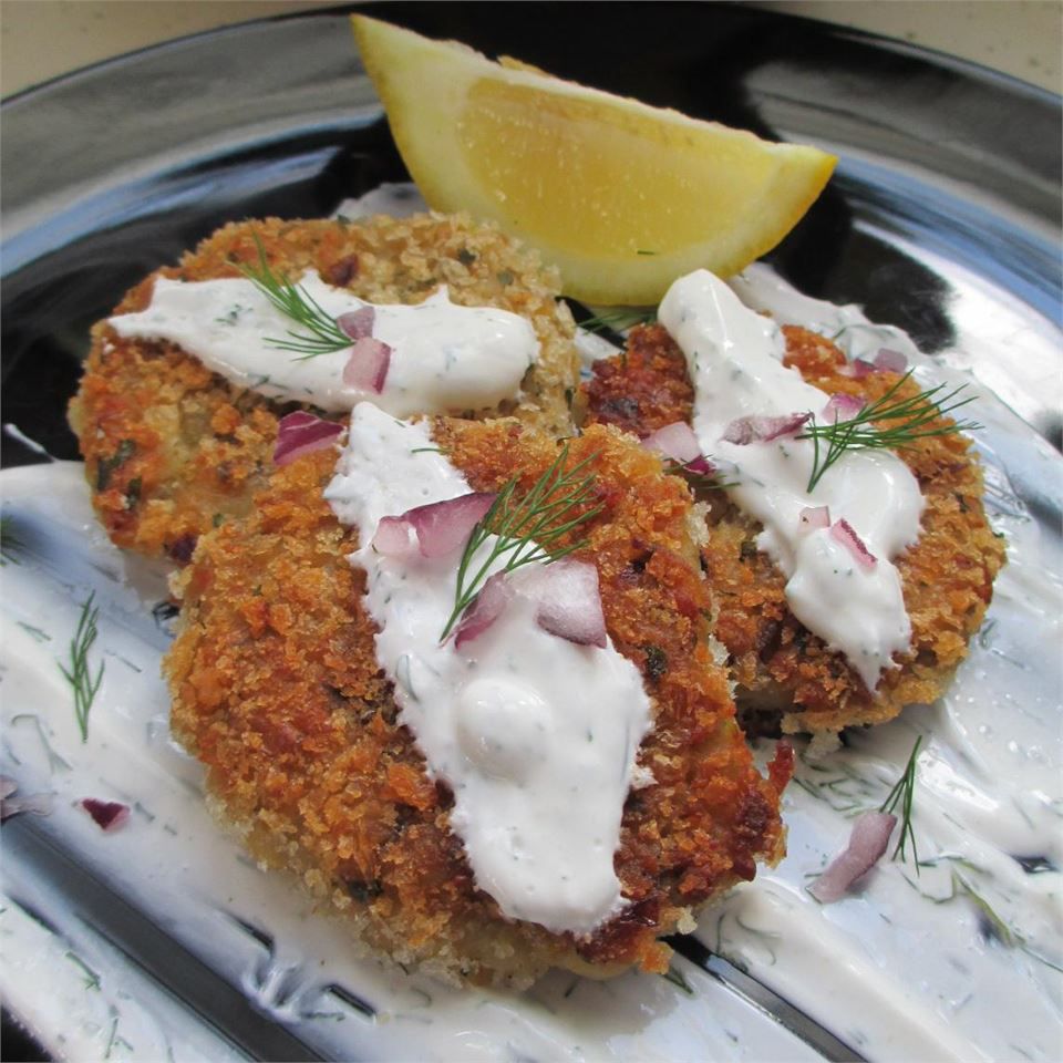 Falafel Wrap with Yogurt Sauce