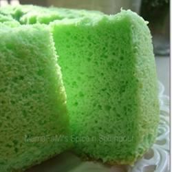 Fluffy Pandan Cake
