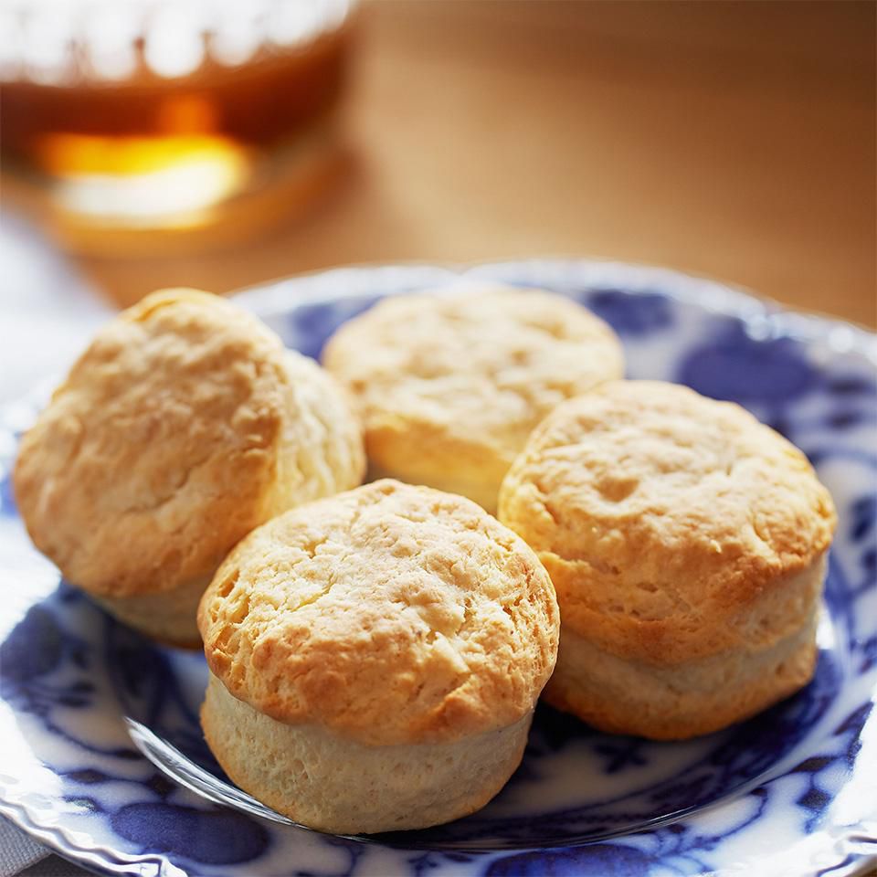 Fluffy White Lily Biscuits