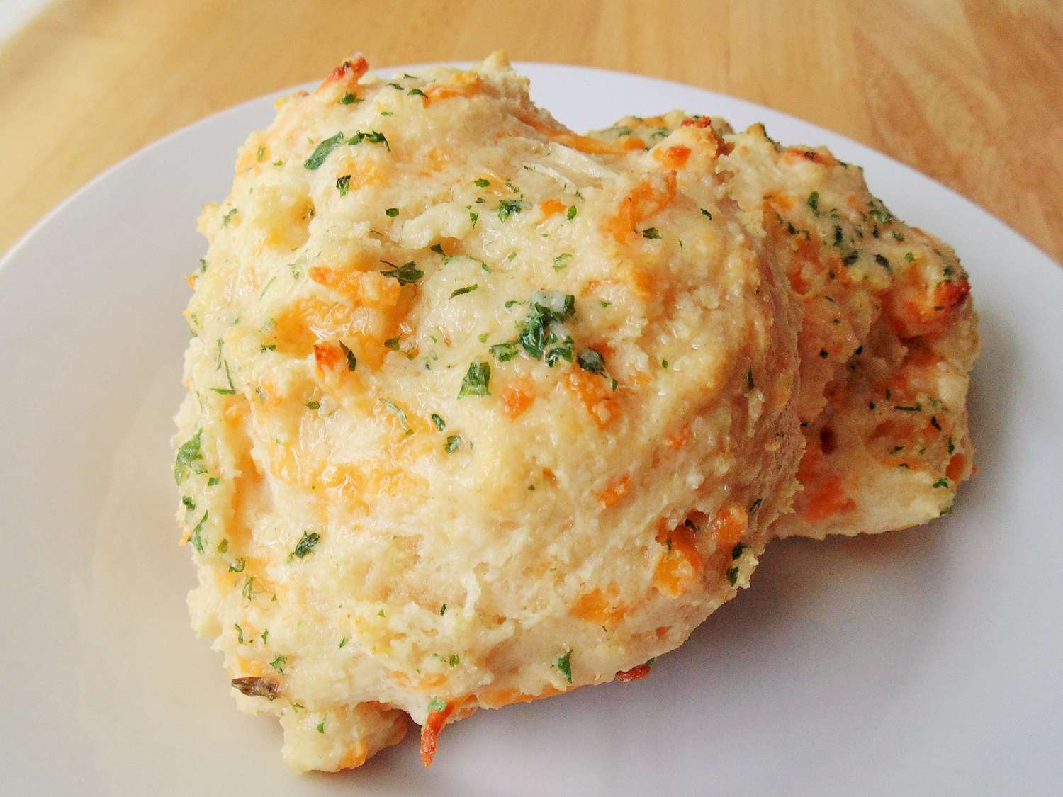 Garlic Cheddar Biscuits