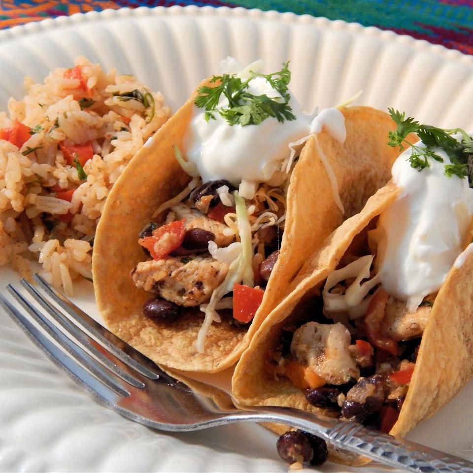 Garlic Chicken Tacos with Peppers