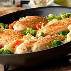 Garlic Chicken Veggie Rice Skillet