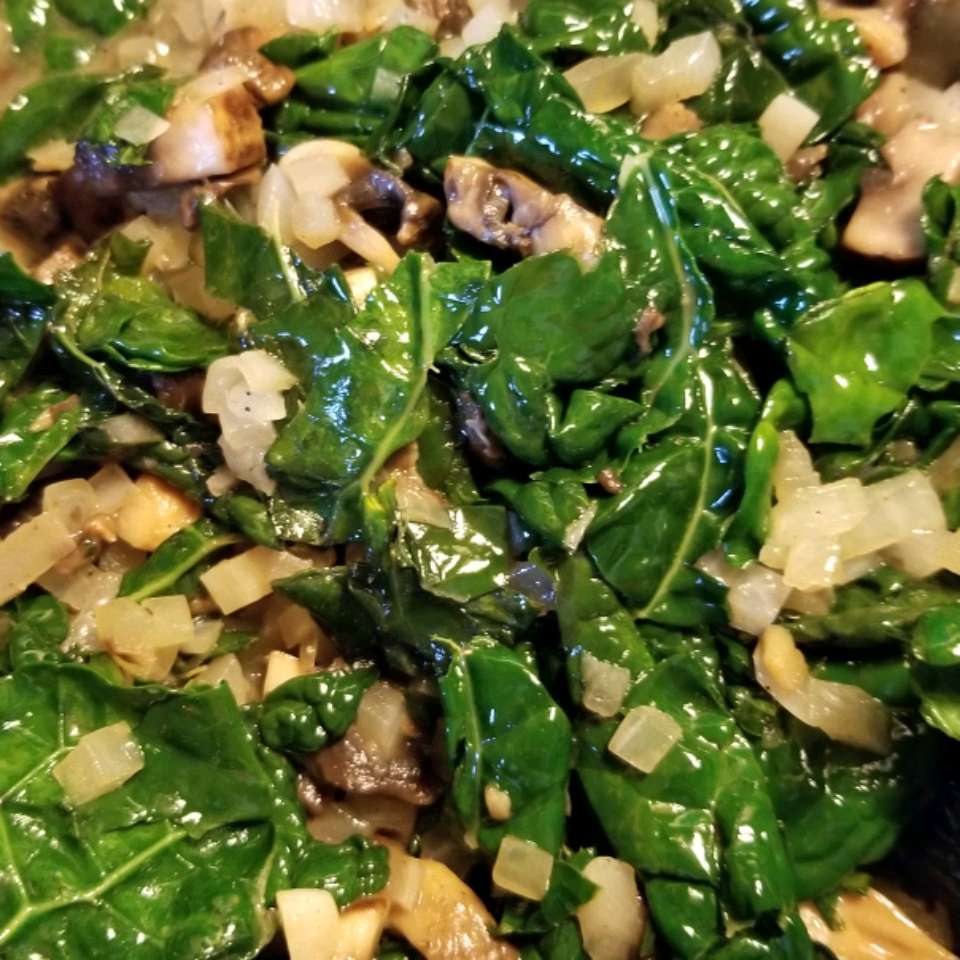 Garlic Kale and Mushrooms