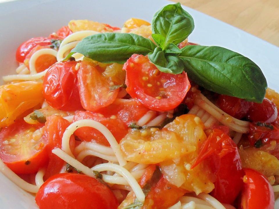 Garlic Roasted Tomatoes with Angel Hair