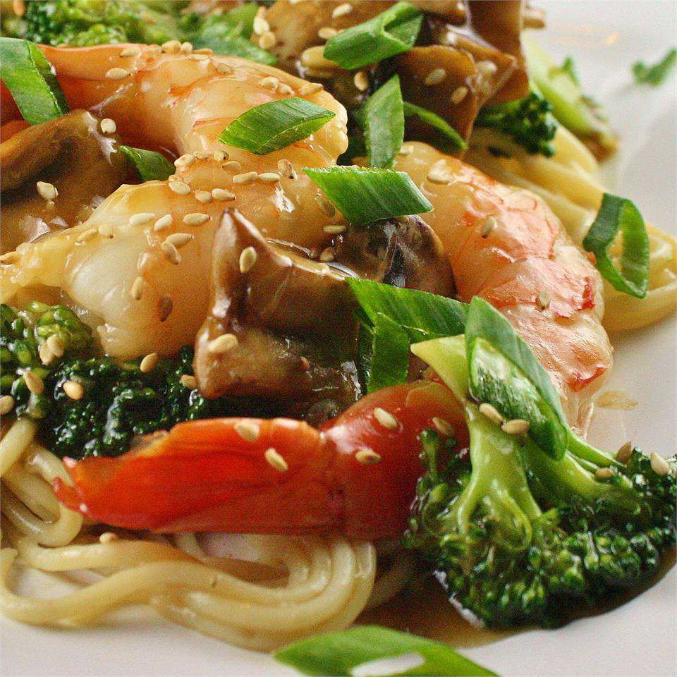 Garlic Shrimp and Broccoli Stir-Fry