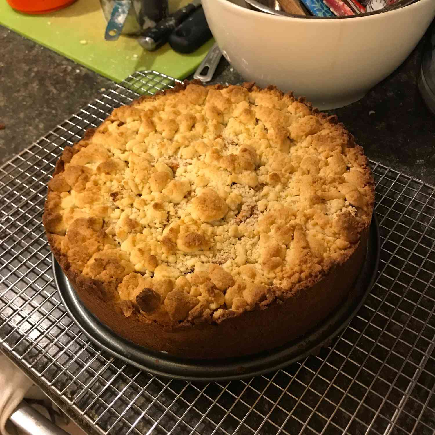 German Apple Streusel Pie