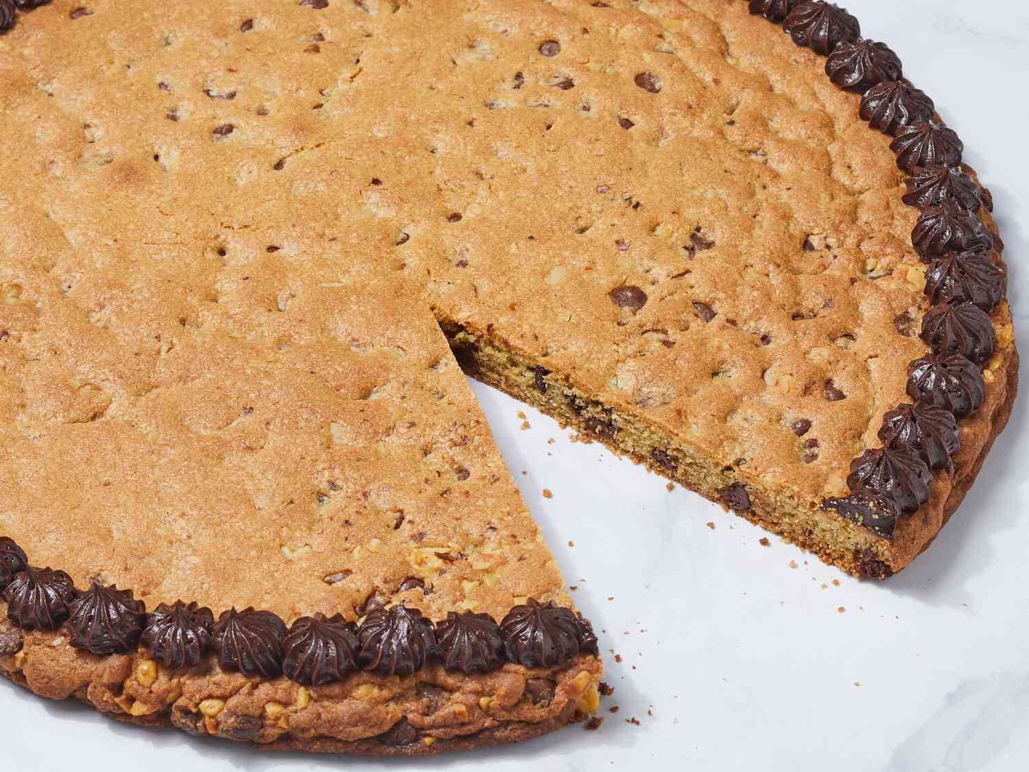Giant Chocolate Chip Cake