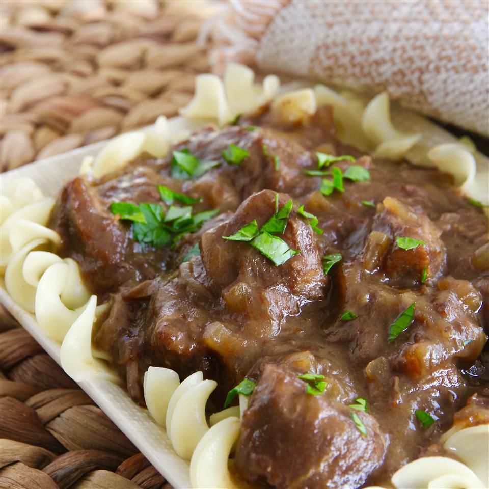Gingersnap Gravy Sauerbraten