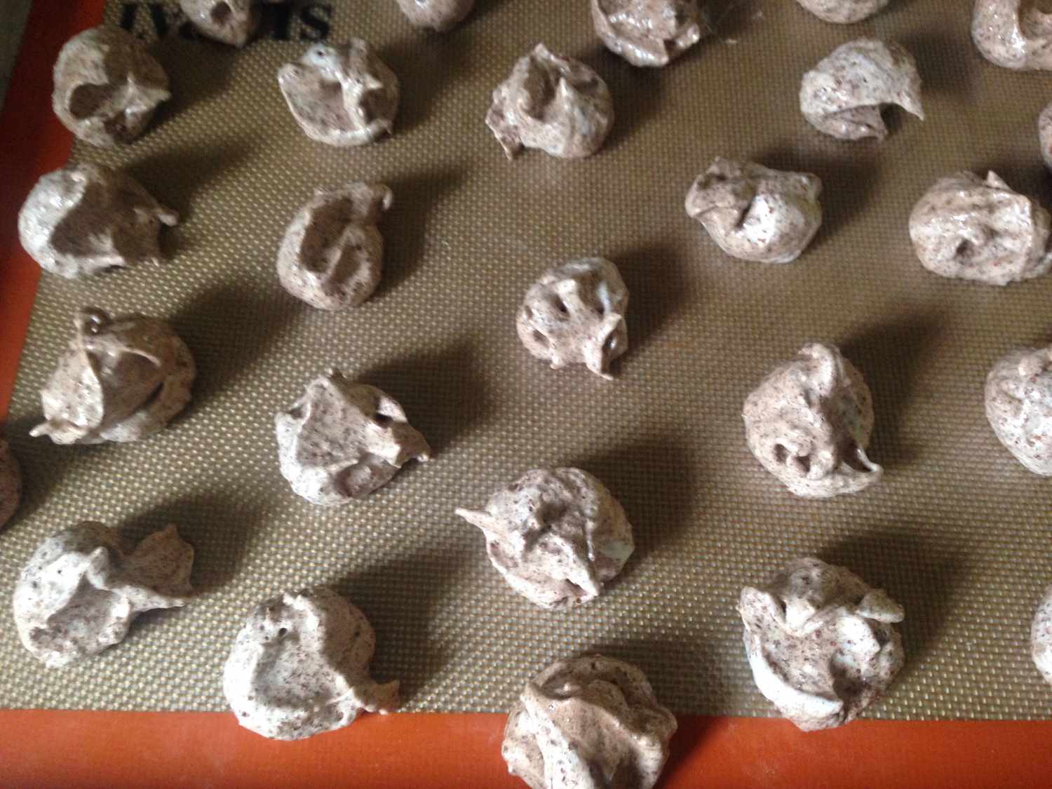 Gluten-Free Chocolate Meringues