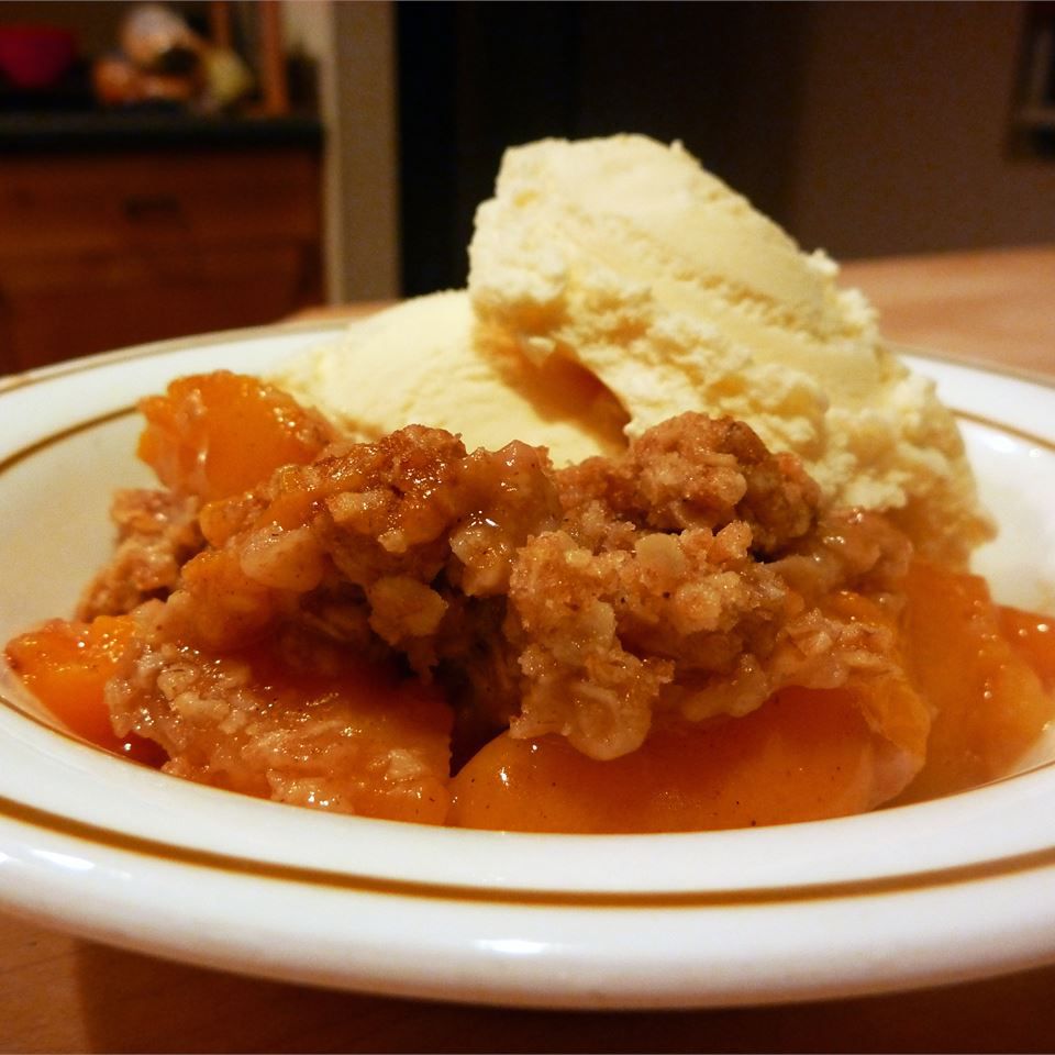 Granola Peach Crisp
