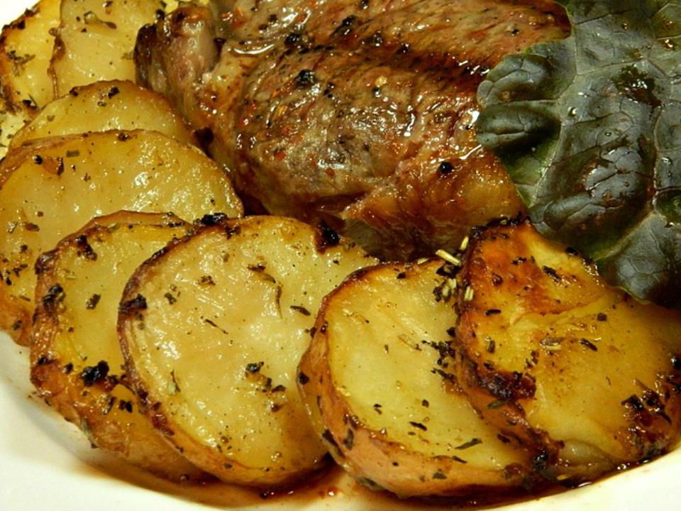Greek-Style Roasted Potatoes