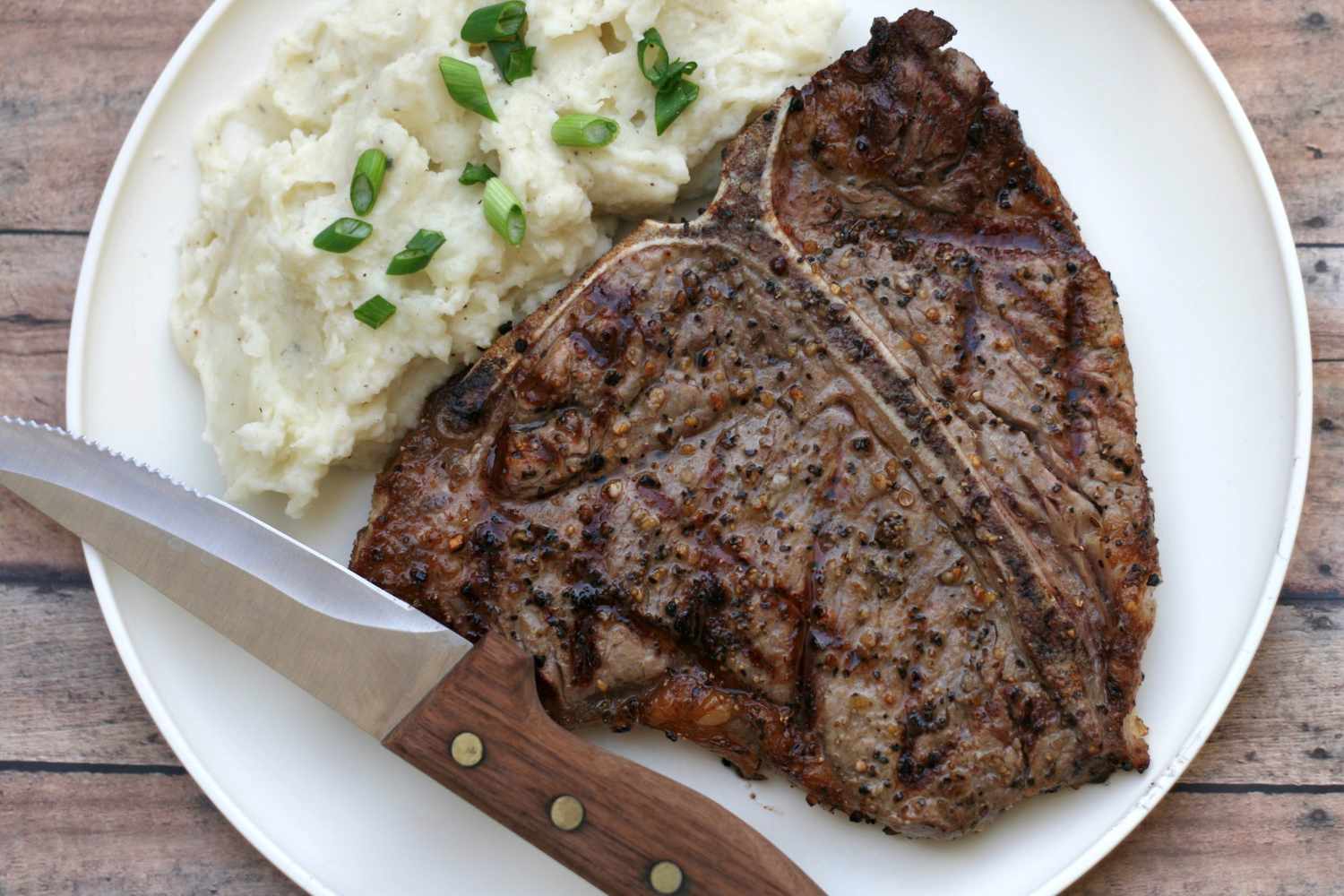 Grilled Barbecue Steak with Garlic Butter