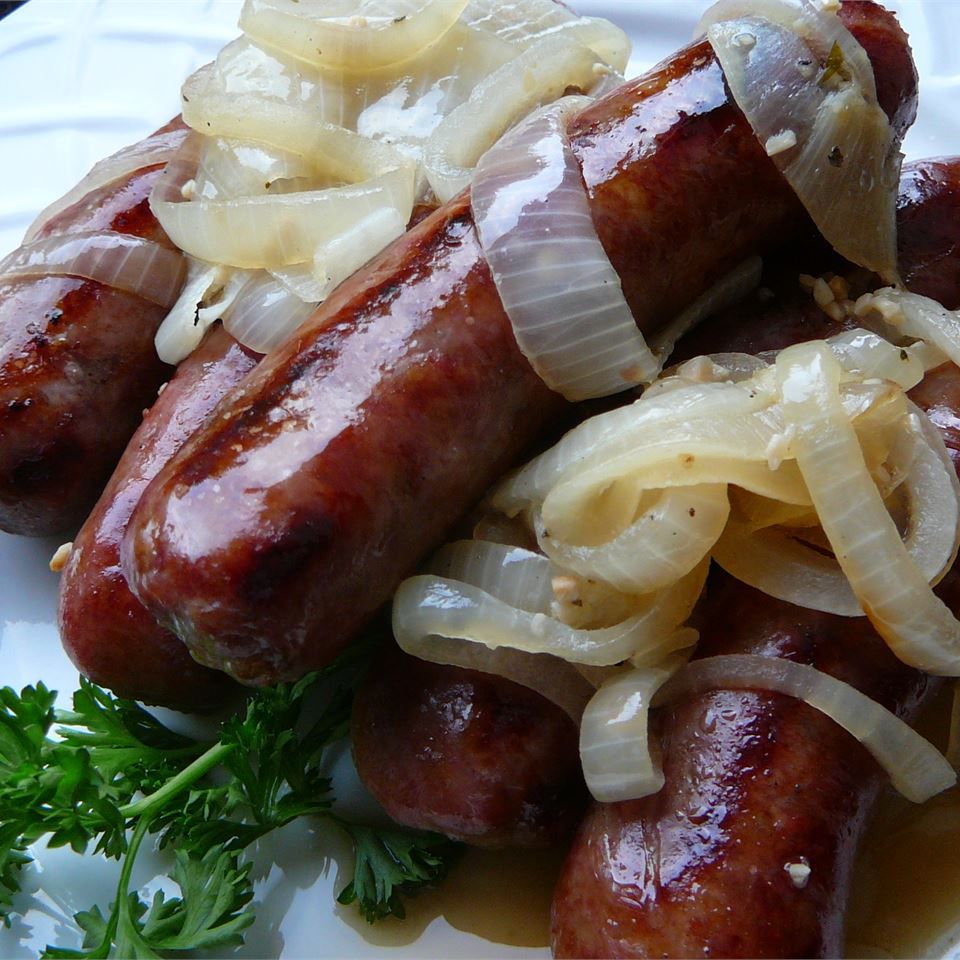 Grilled Brats with Beer Sauce
