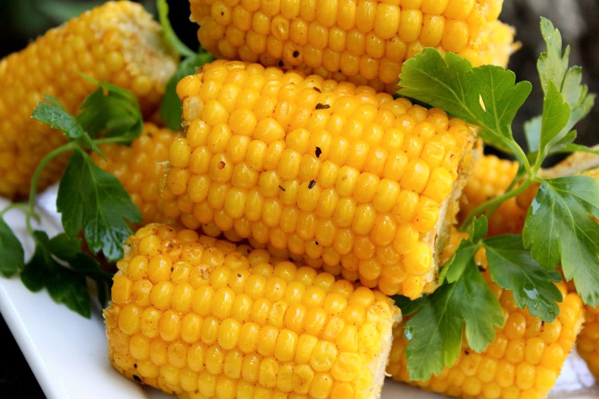 Grilled Spicy Corn on the Cob
