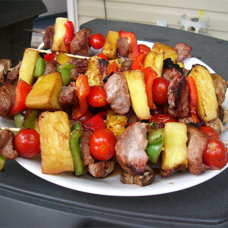 Grilled Steak Kabobs with Pineapple