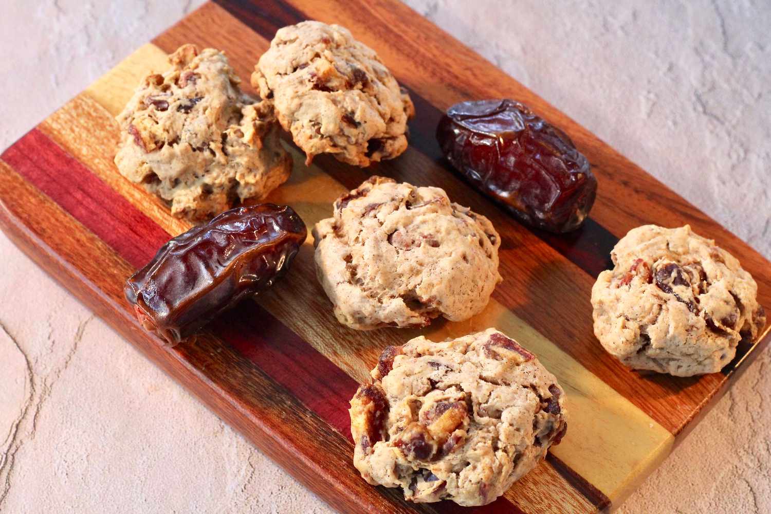 Healthy Date and Pecan Cookies