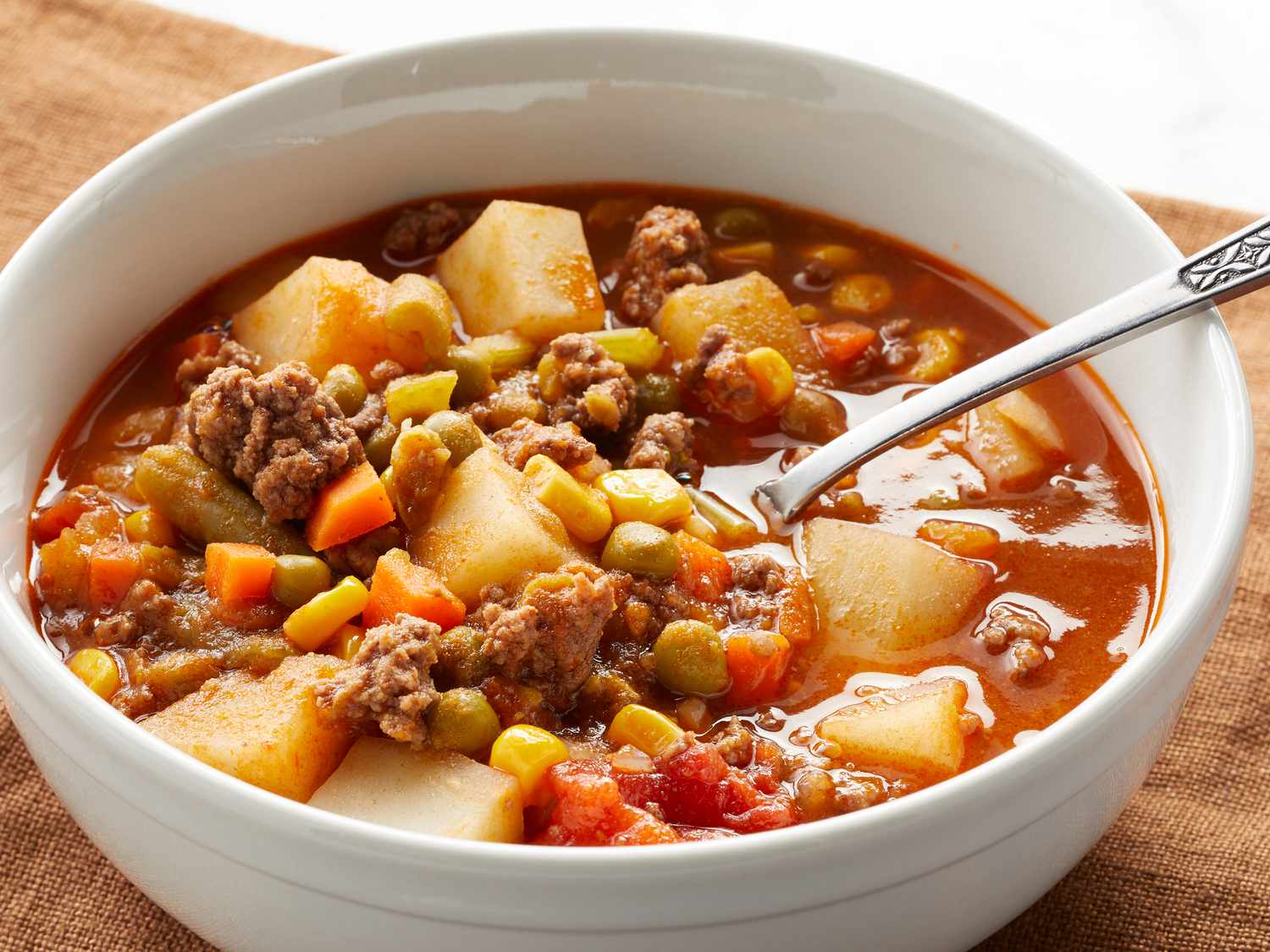 Hearty Ground Beef and Vegetable Soup