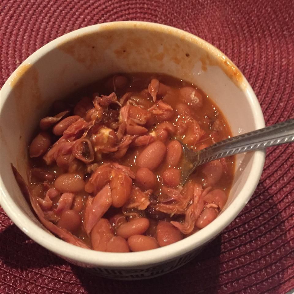 Hearty Smoked Pinto Beans with Tomato and Ham Hock