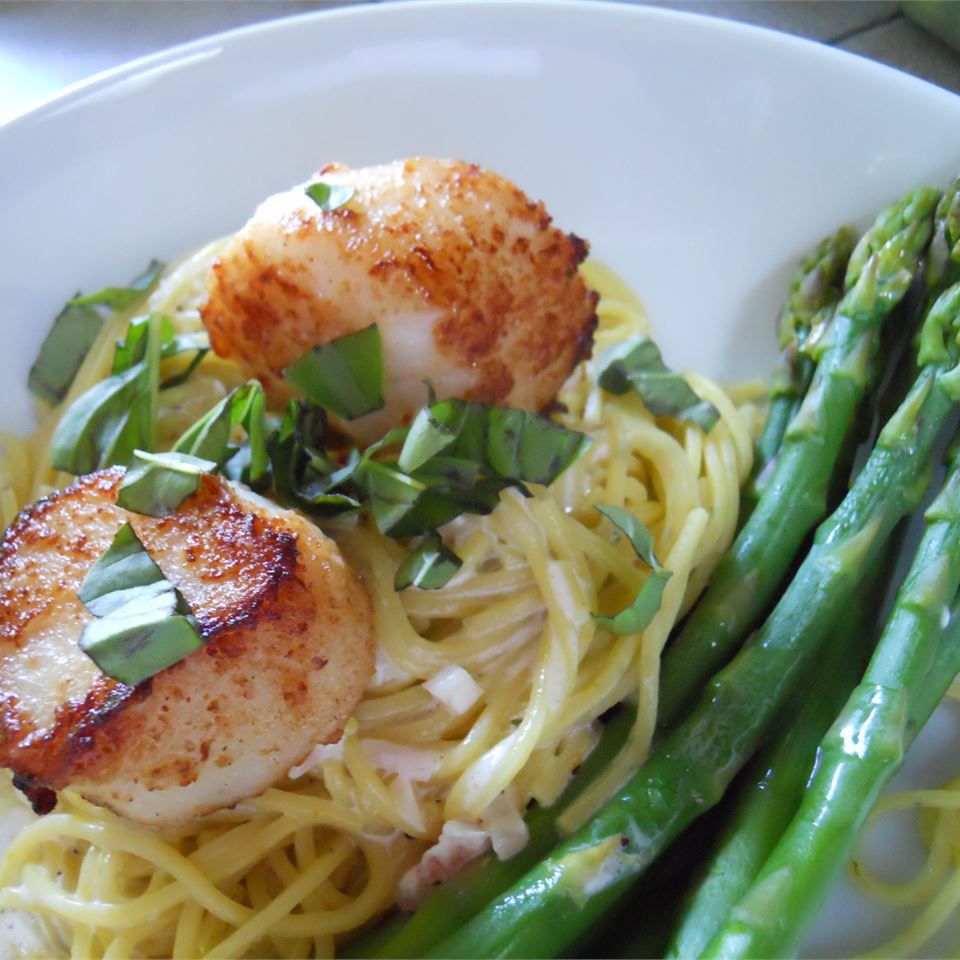 Herb-Crusted Seared Scallops
