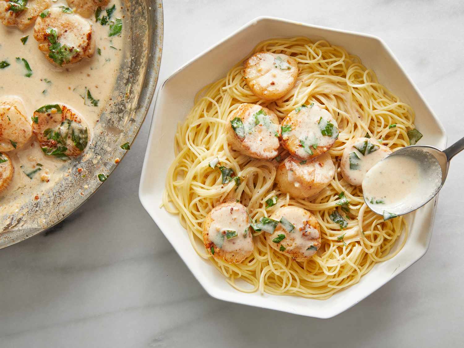 Lemon-Butter Scallops with Angel Hair Pasta