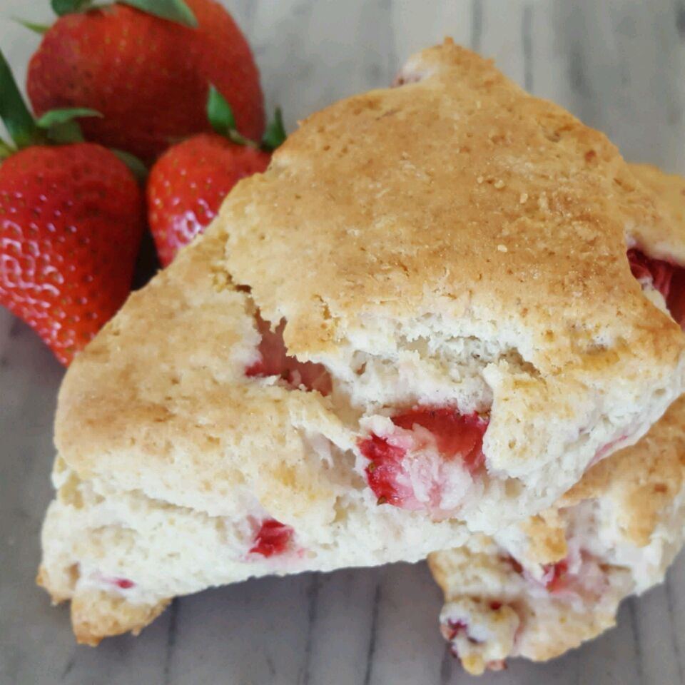 Lemon Strawberry Scones