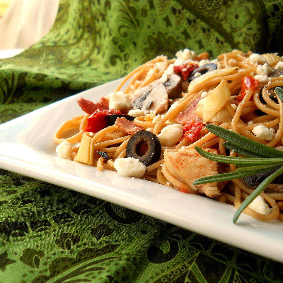Linguine with Mediterranean Chicken