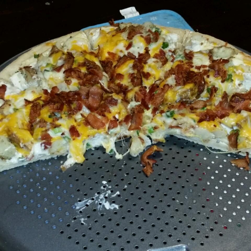 Loaded Baked Potato Pizza
