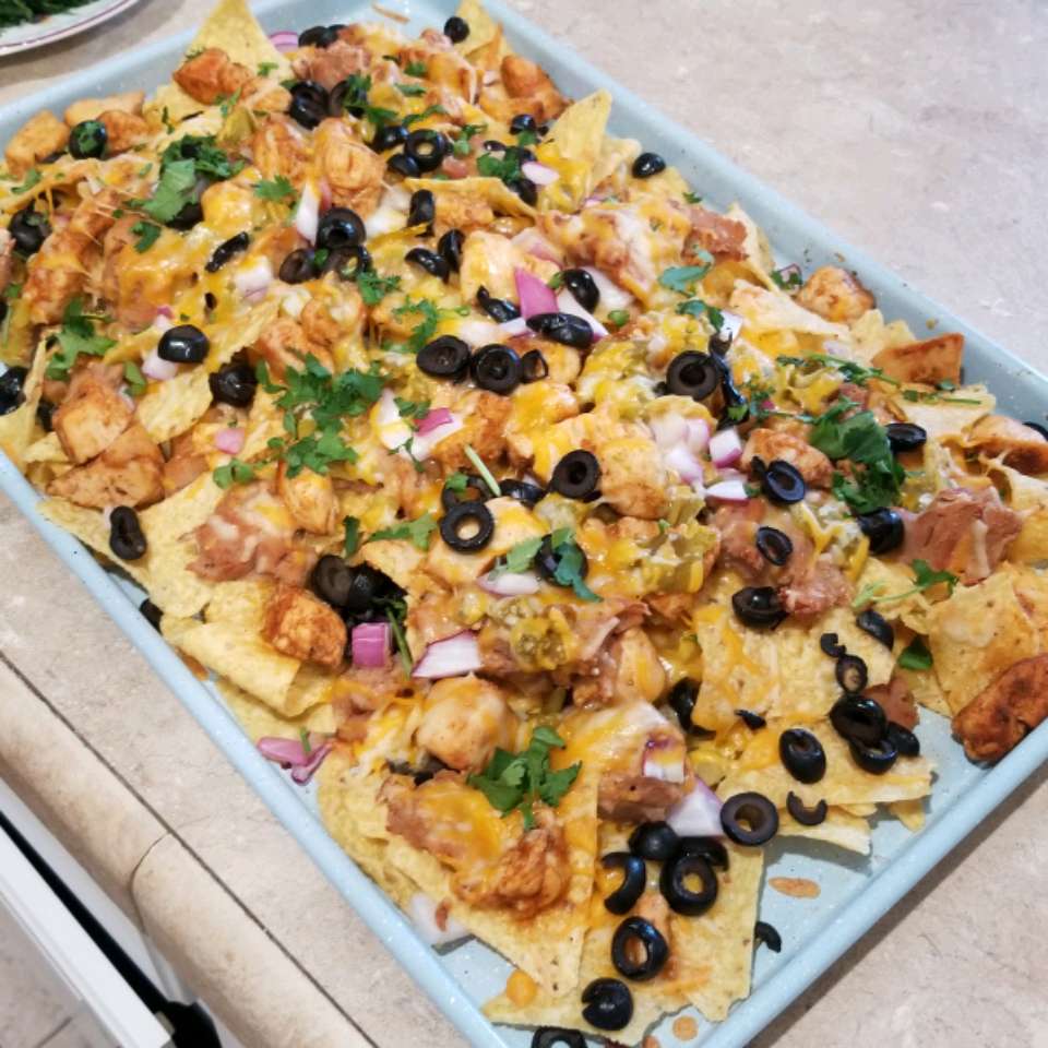 Loaded Chicken Nachos