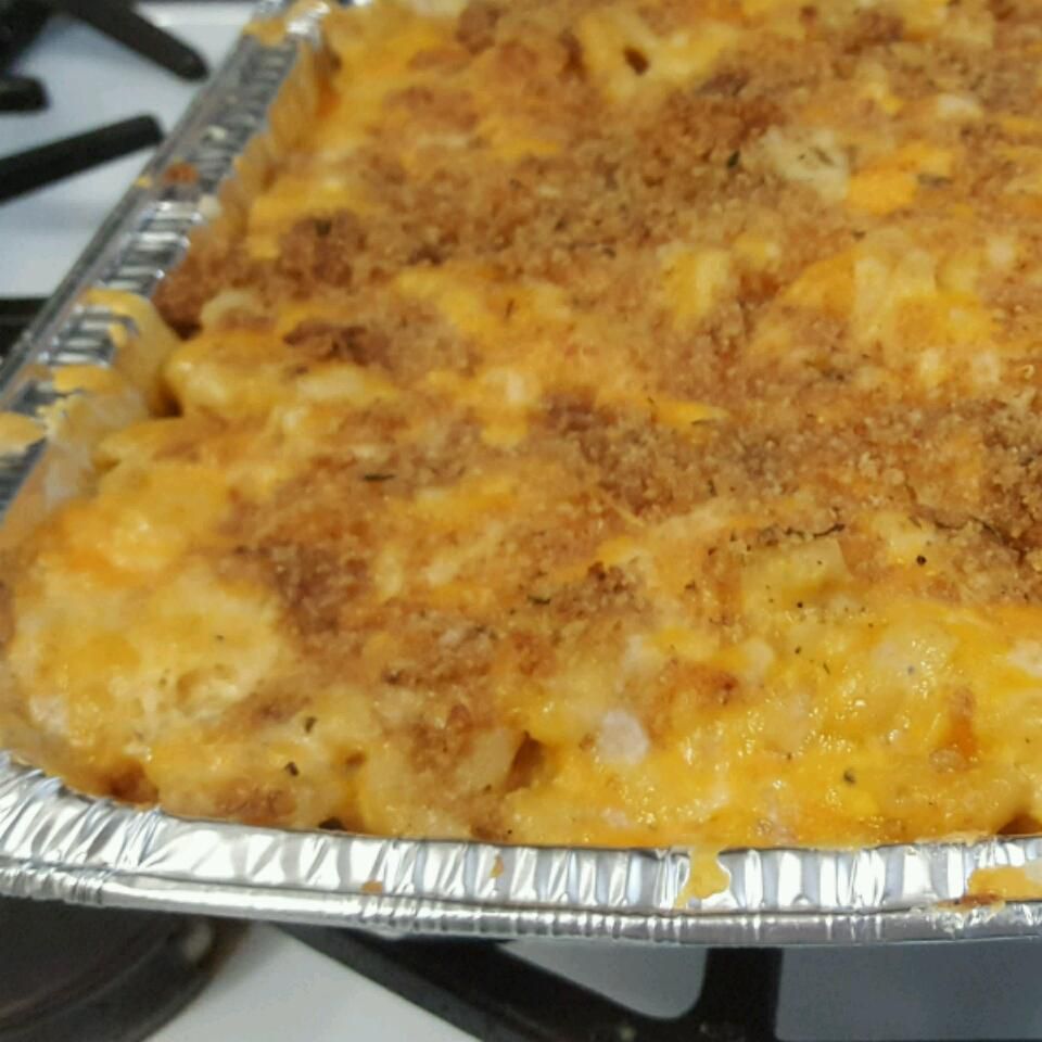 Macaroni and Cheese Pie