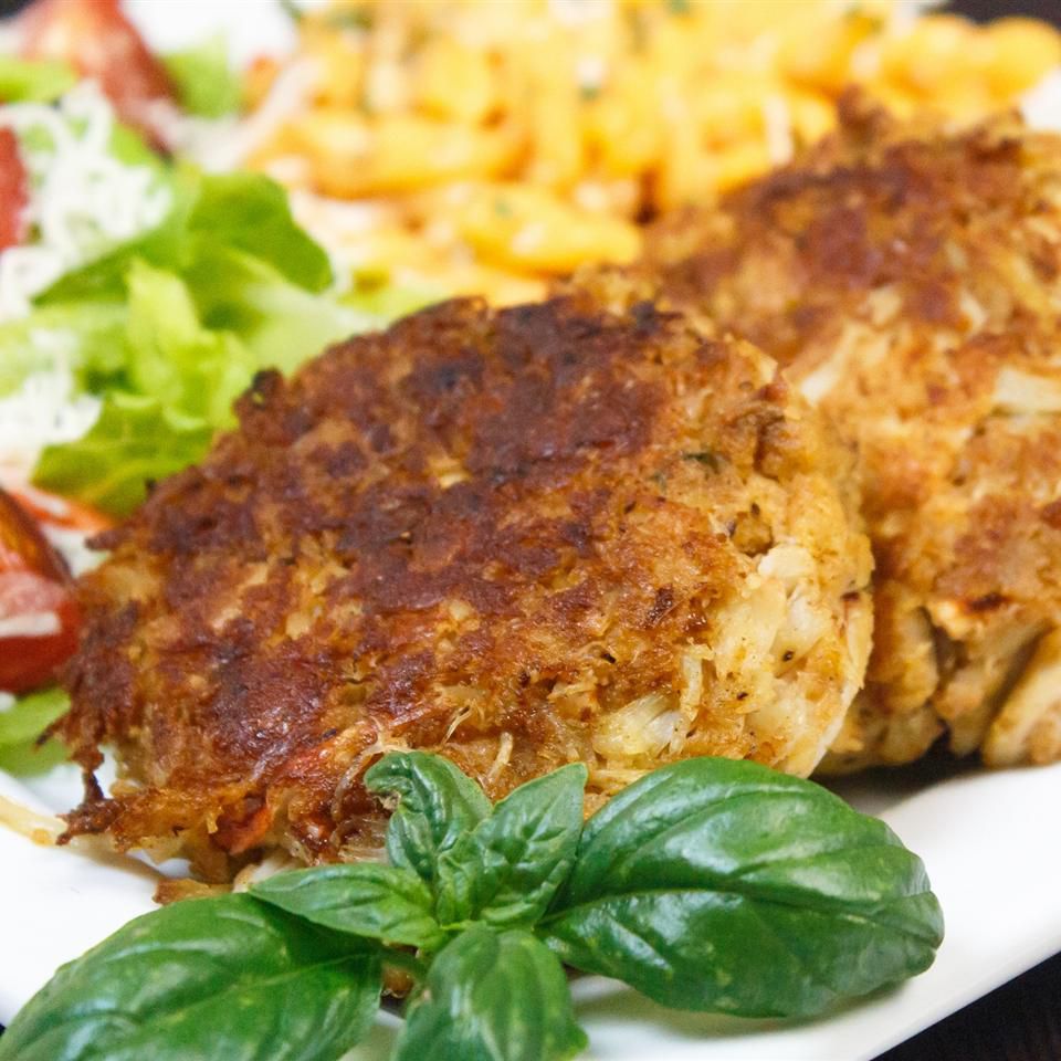 Maine-Style Crab Cakes