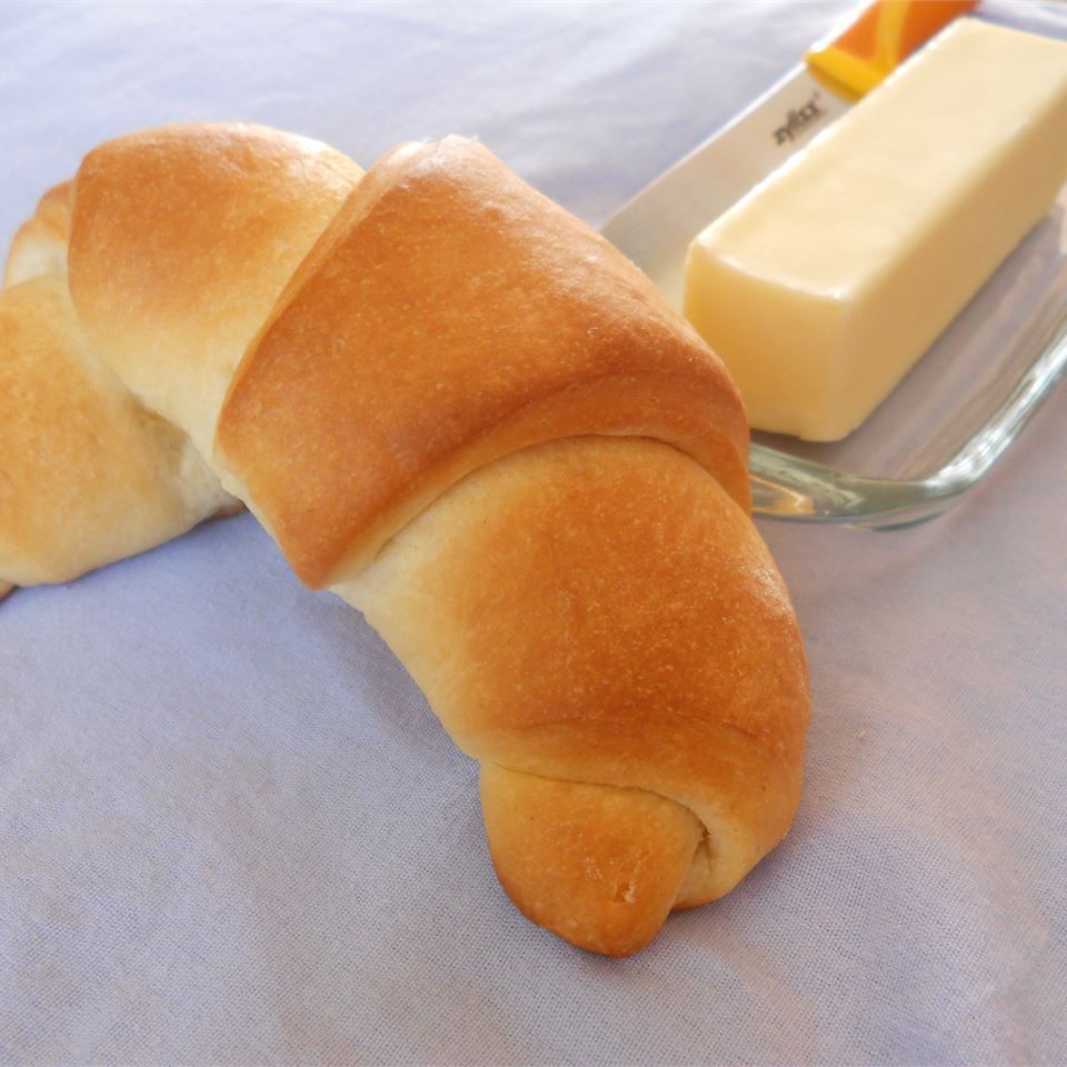 Make-Ahead Butter Rolls