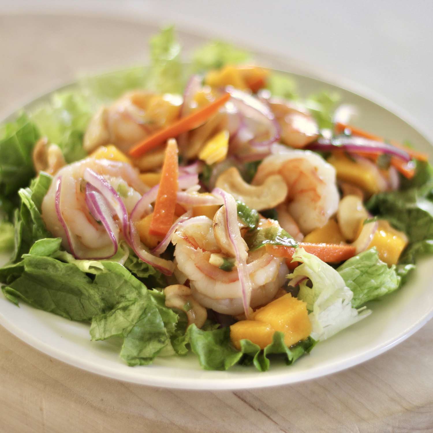 Mango Prawn Salad with Cashews