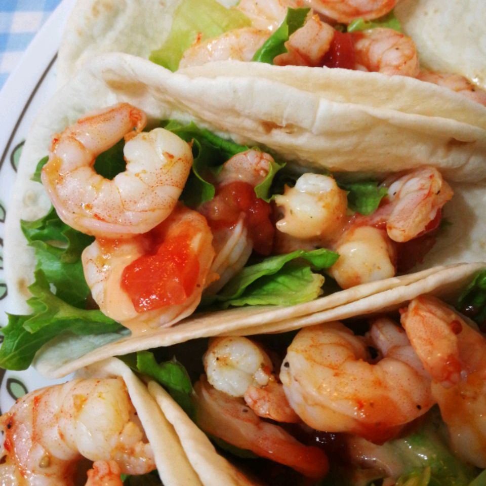Mango Spicy Shrimp Tacos