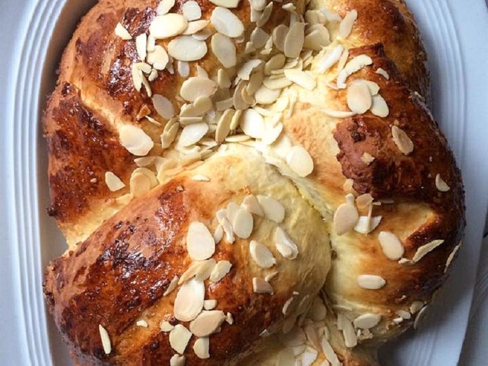 Marzipan Christmas Kringle
