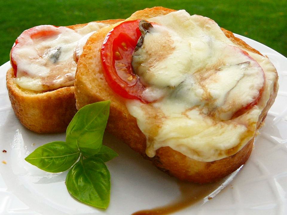 Melted Mozzarella Sandwich