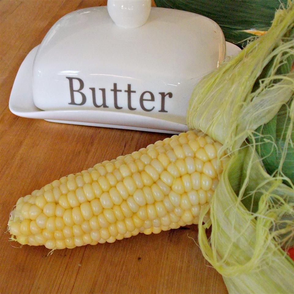Microwave Corn on the Cob in Husk