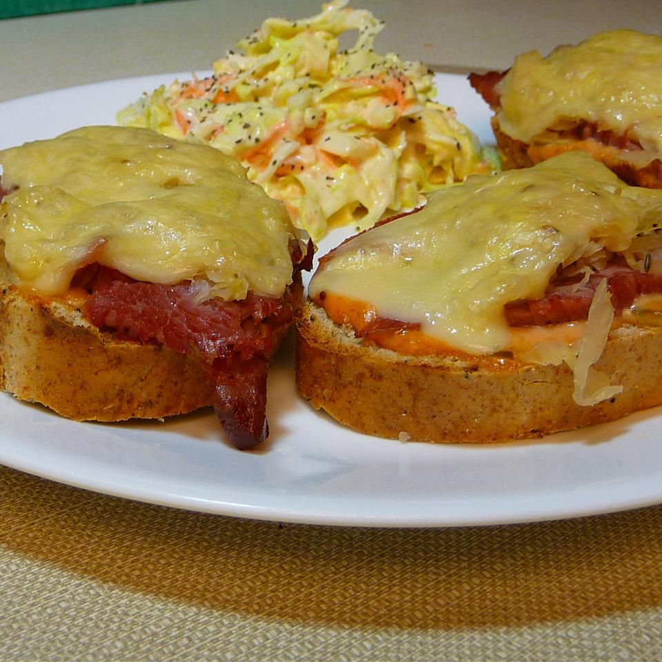 Mini Reuben Bites