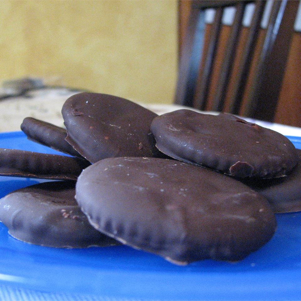 Mint Chocolate Ritz Bites