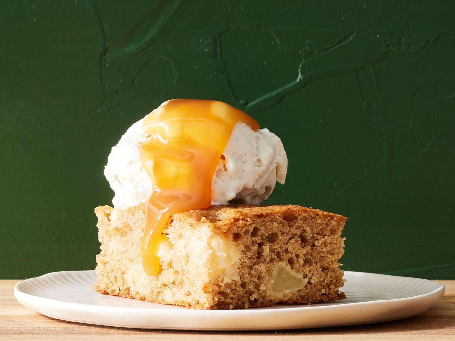 Moist Apple Cake with Applesauce