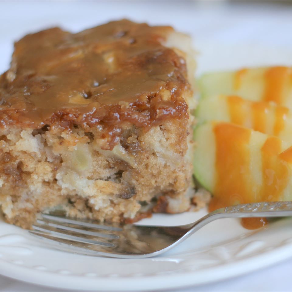 Moist Apple Walnut Cake