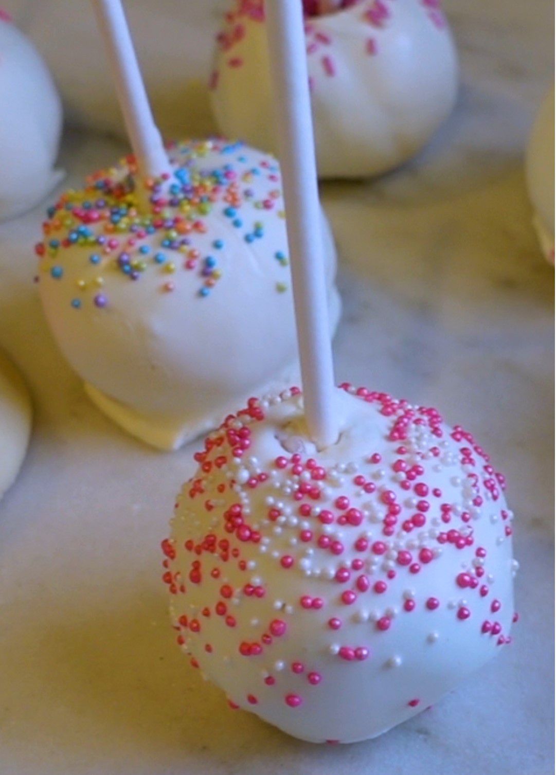No-Bake Cake Pops