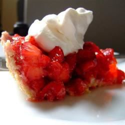 No-Bake Strawberry Pie with Cornstarch Filling